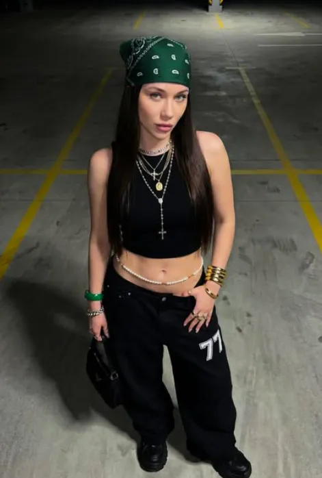 Y2K Street Queen - AI Prompt